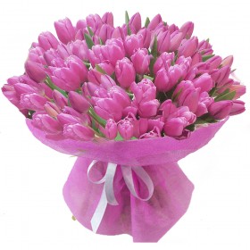 букет розовых тюльпанов